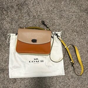 Coach Cassie 26 Colorblock – Cream / Brown / Pollen